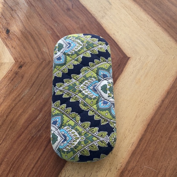 VERA BRADLEY eyeglass case 👓🕶! - Picture 4 of 10